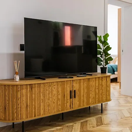 Olive Heart Of By Pikhost Appartement *