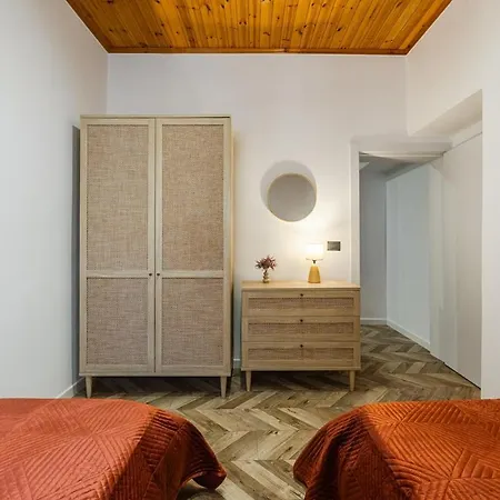 Appartement Olive Heart Of By Pikhost